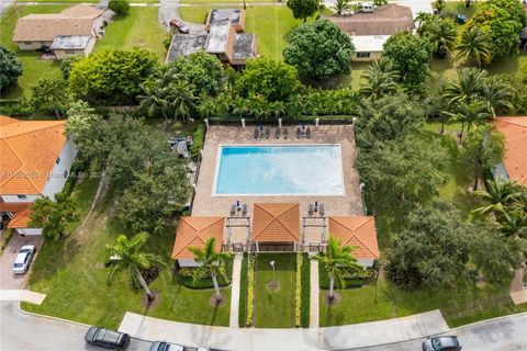 A home in Lauderdale Lakes