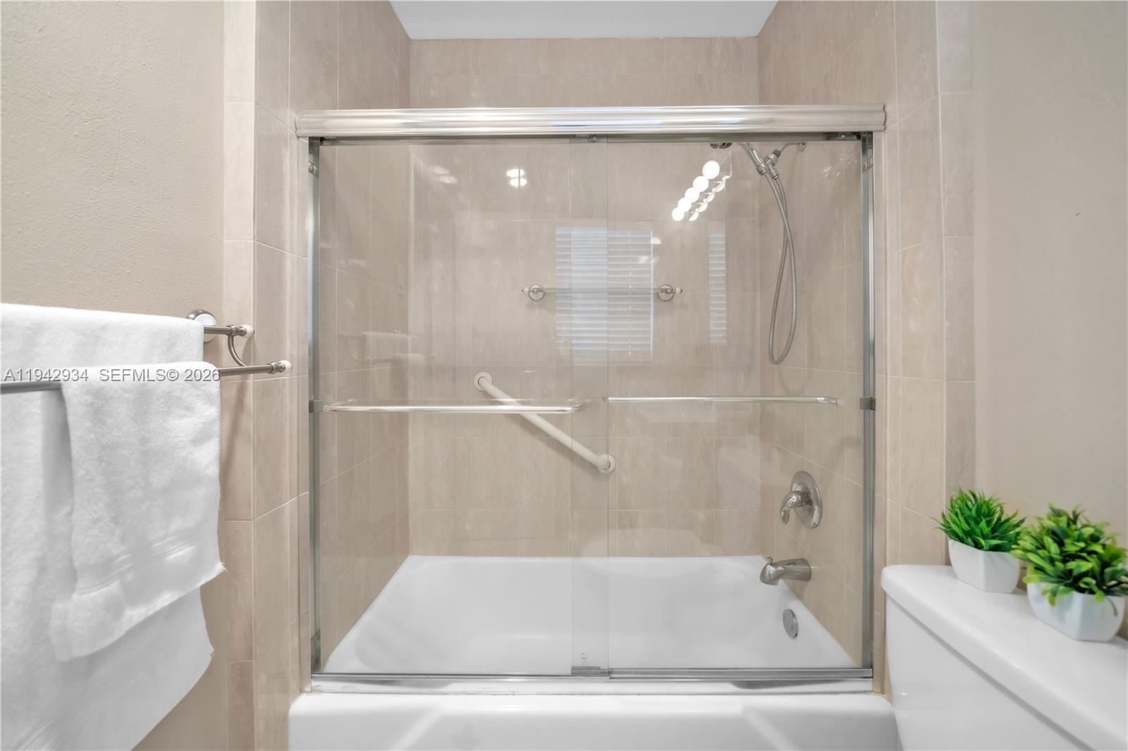 TWELVE PILLARS CO-OP - Residential