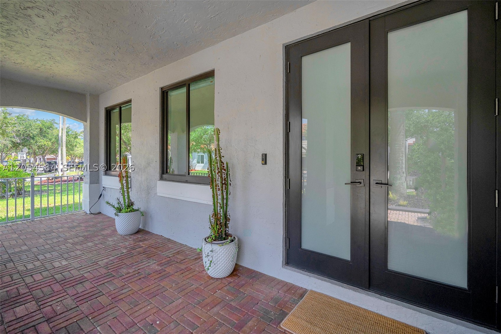 731 Tulip Cir