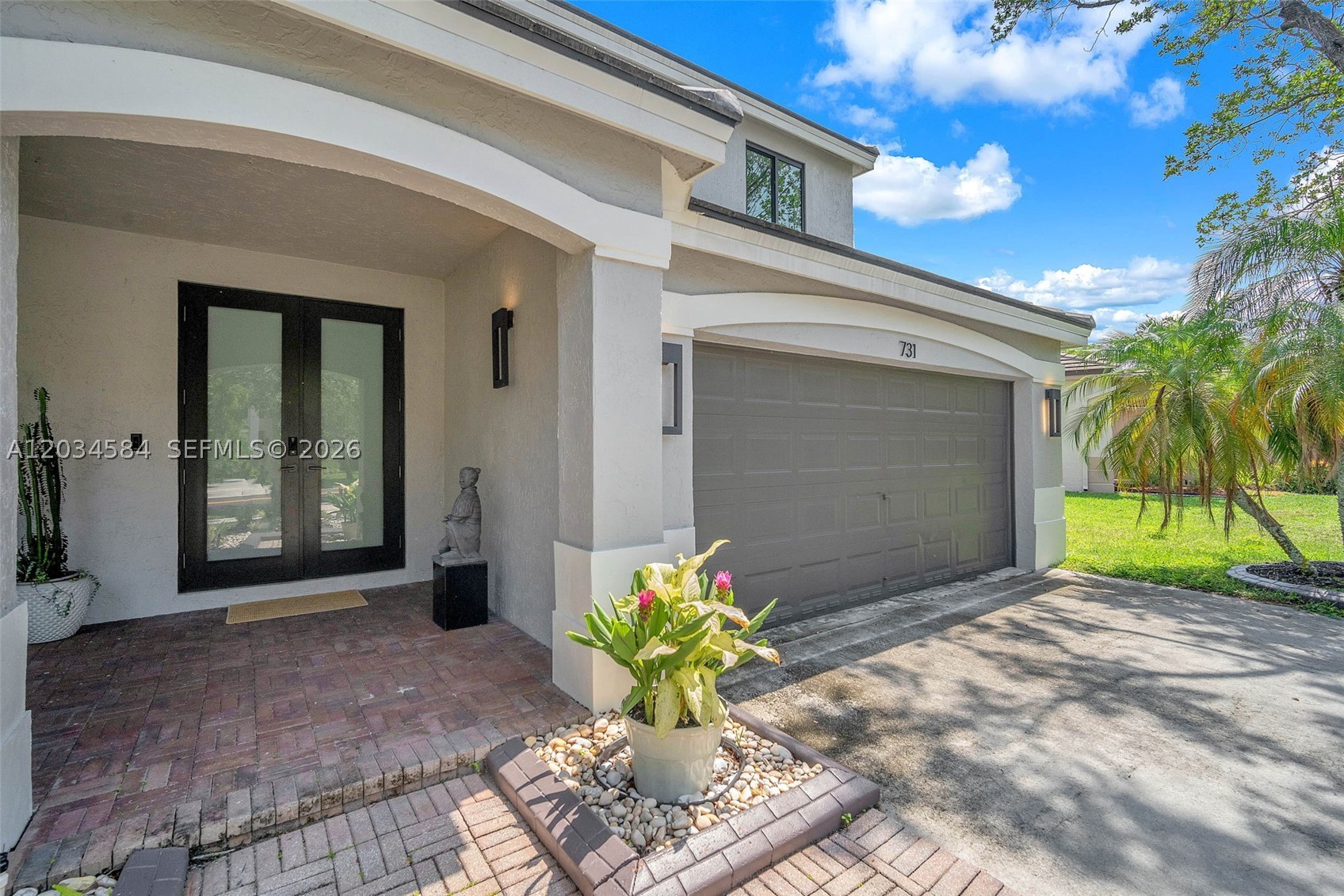 731 Tulip Cir
