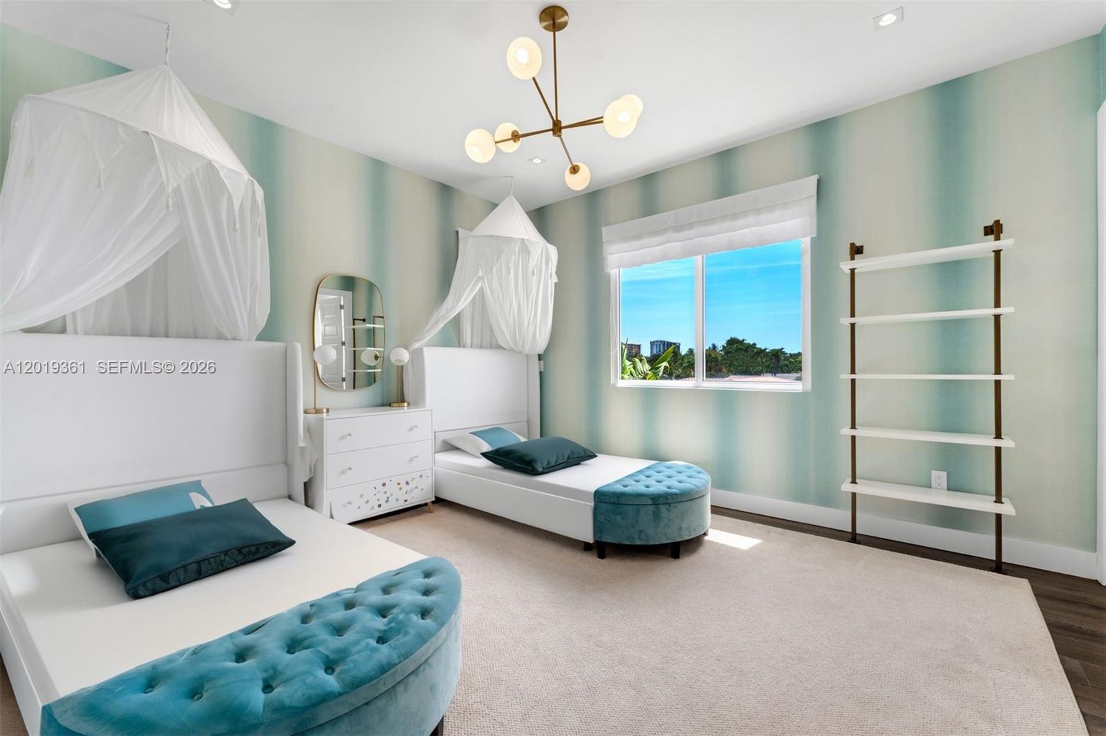CORONADO HARBOR - Residential