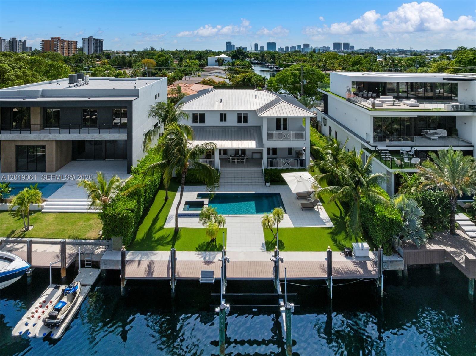 CORONADO HARBOR - Residential