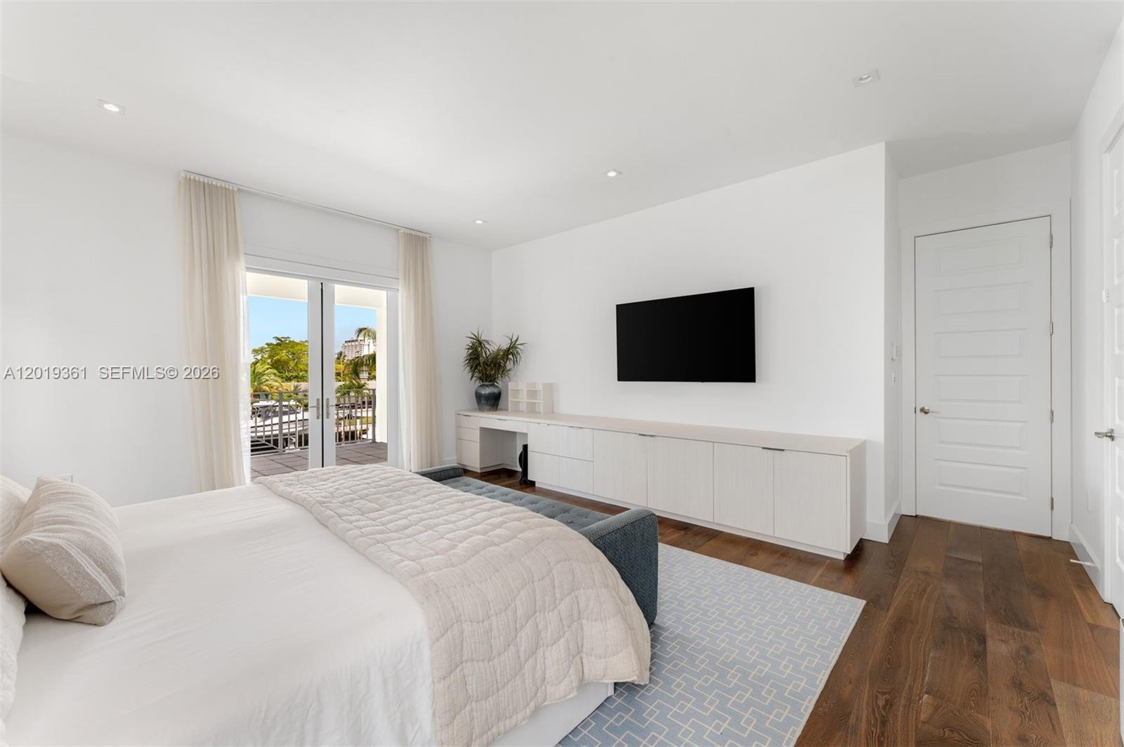 CORONADO HARBOR - Residential