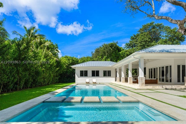 7900 SW 118TH ST, PINECREST, FL 33156 - Image 093e737e9ddeeea856b3bb882d37cfc5/3825402653