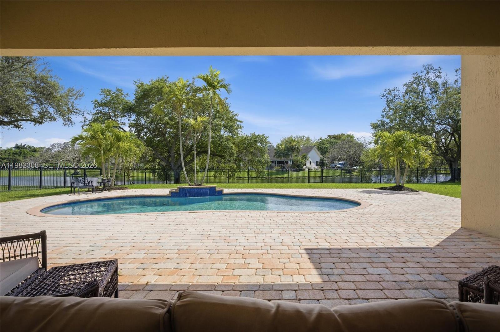 DAVIE WHISPERING PINES - Residential