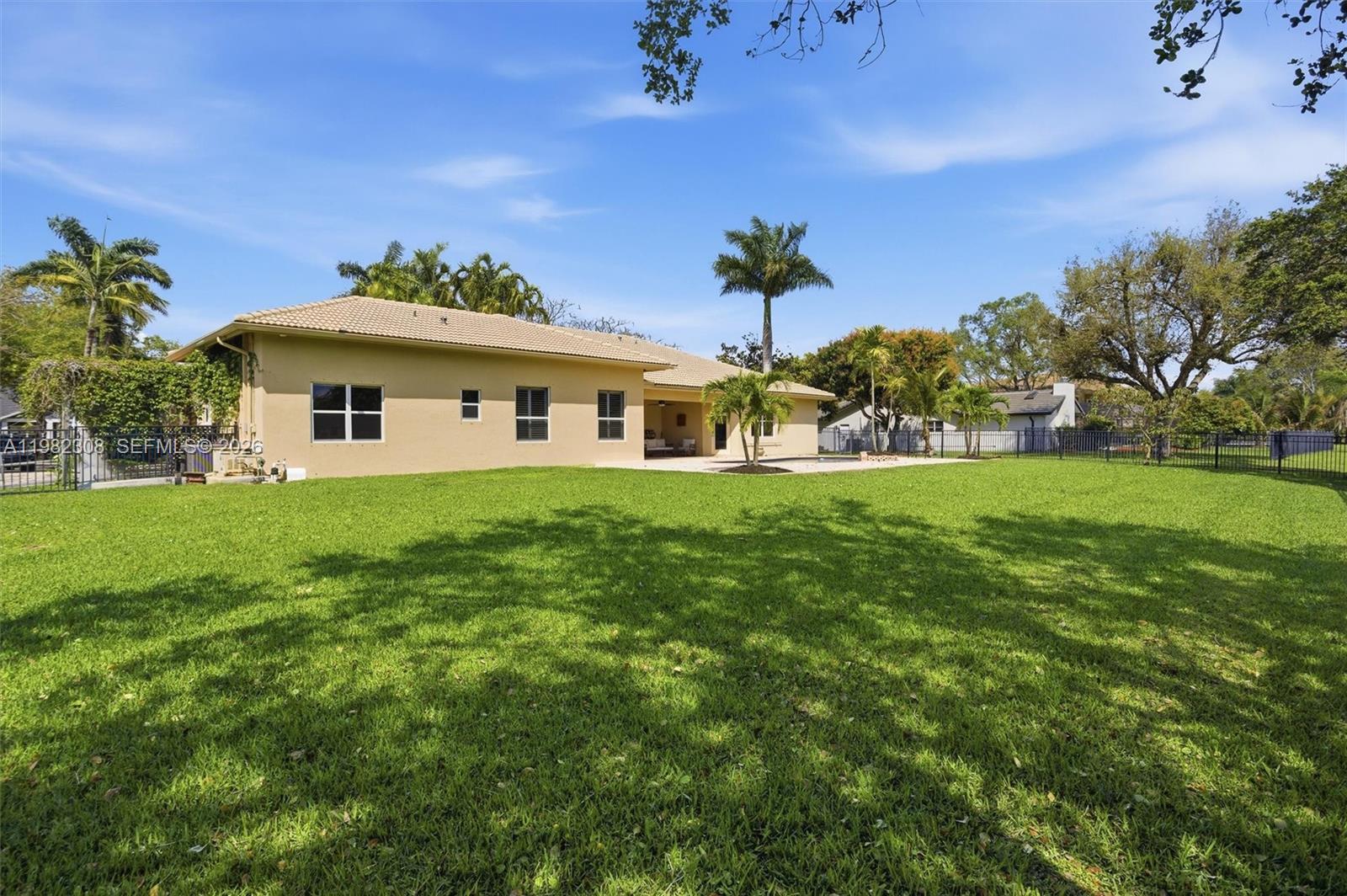 DAVIE WHISPERING PINES - Residential