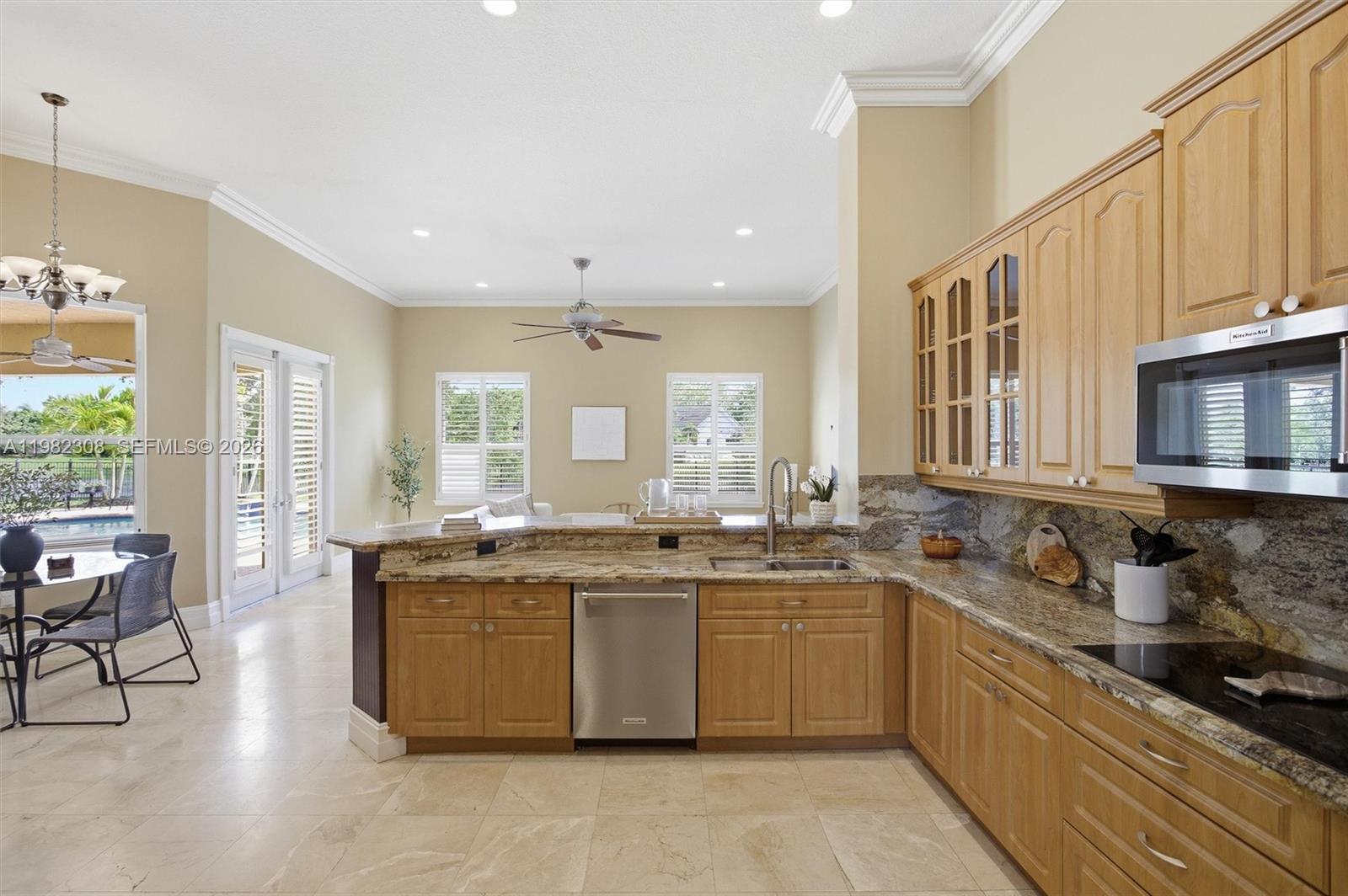 DAVIE WHISPERING PINES - Residential