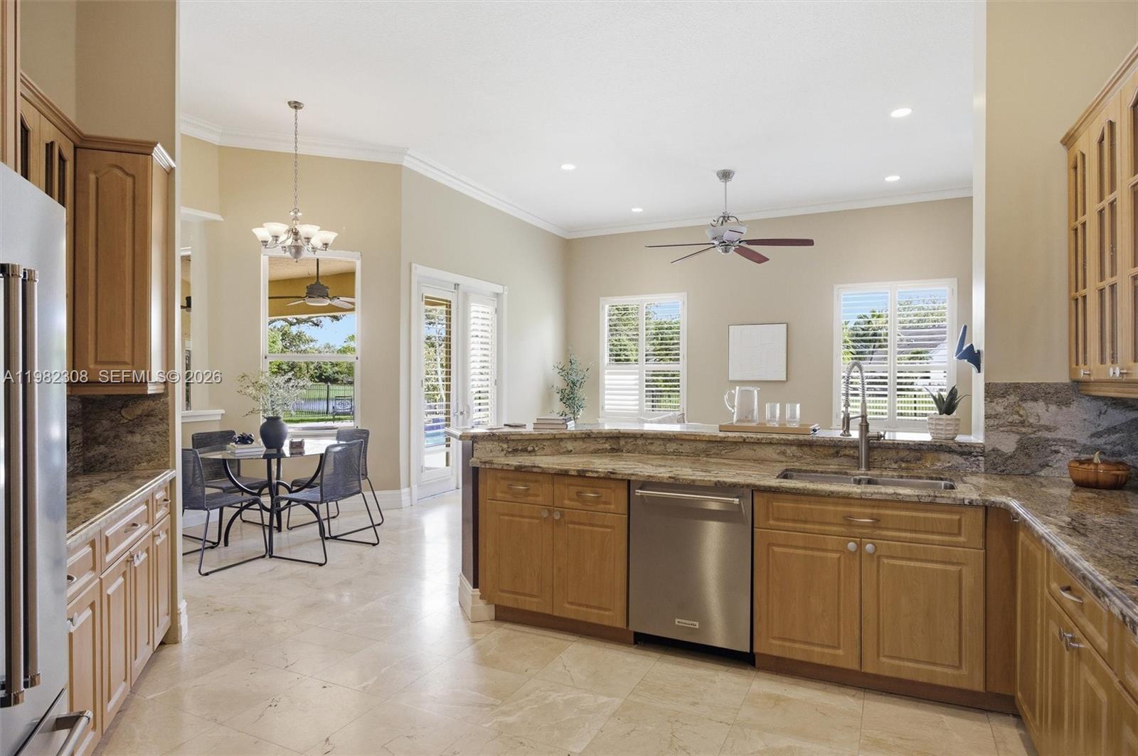 DAVIE WHISPERING PINES - Residential