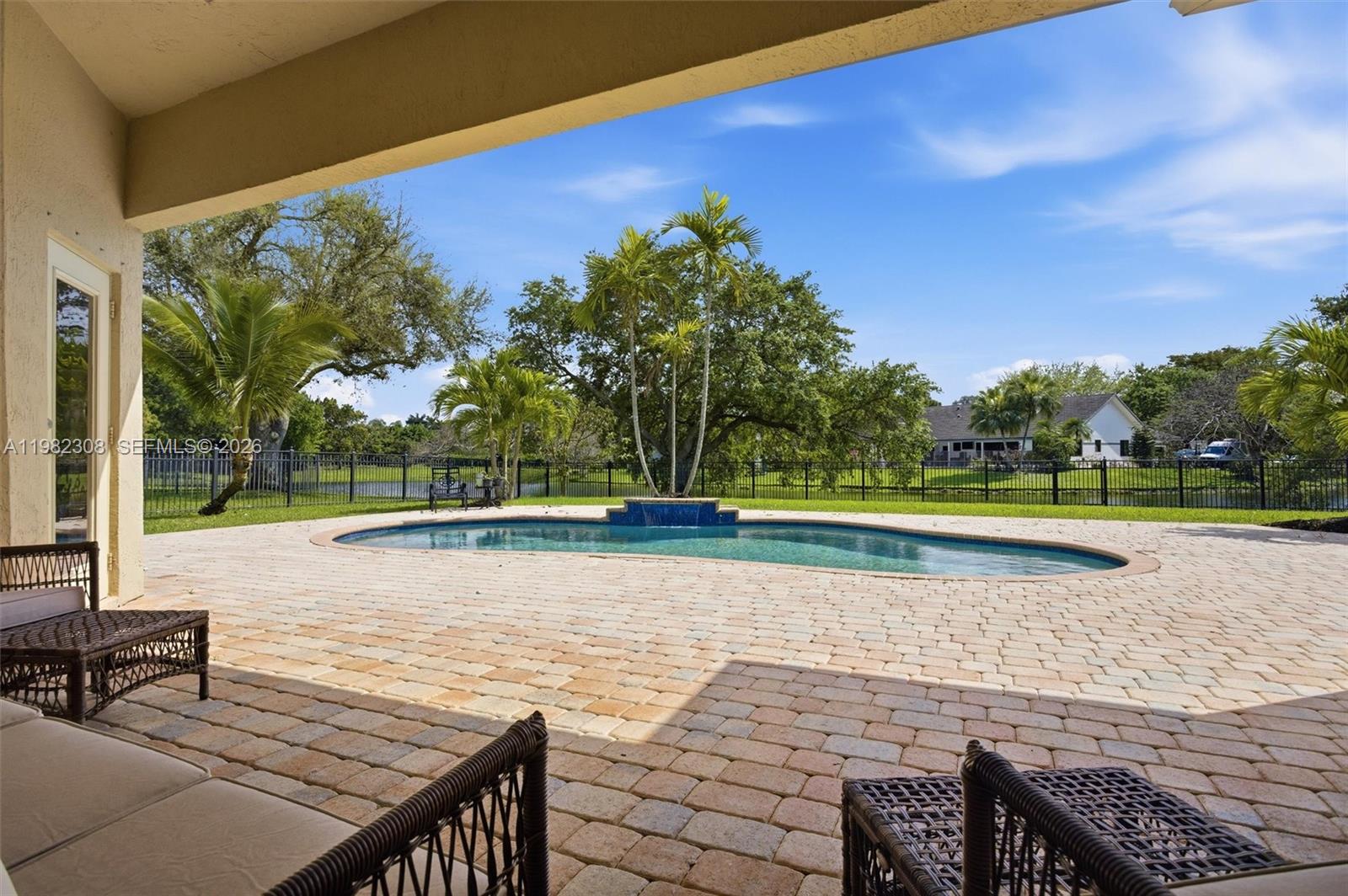DAVIE WHISPERING PINES - Residential