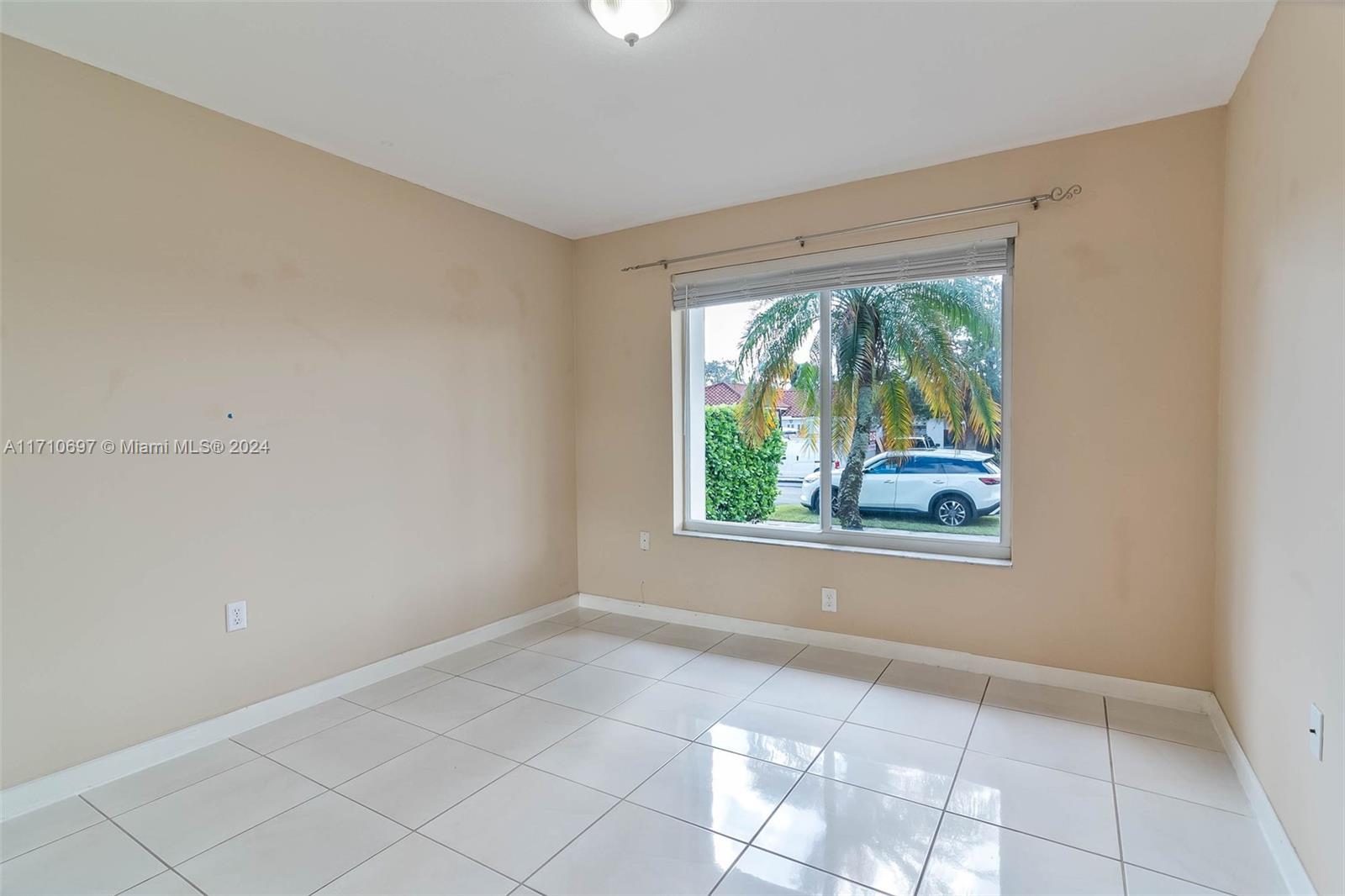 GLEN COVE SEC 2 - Residential Lease