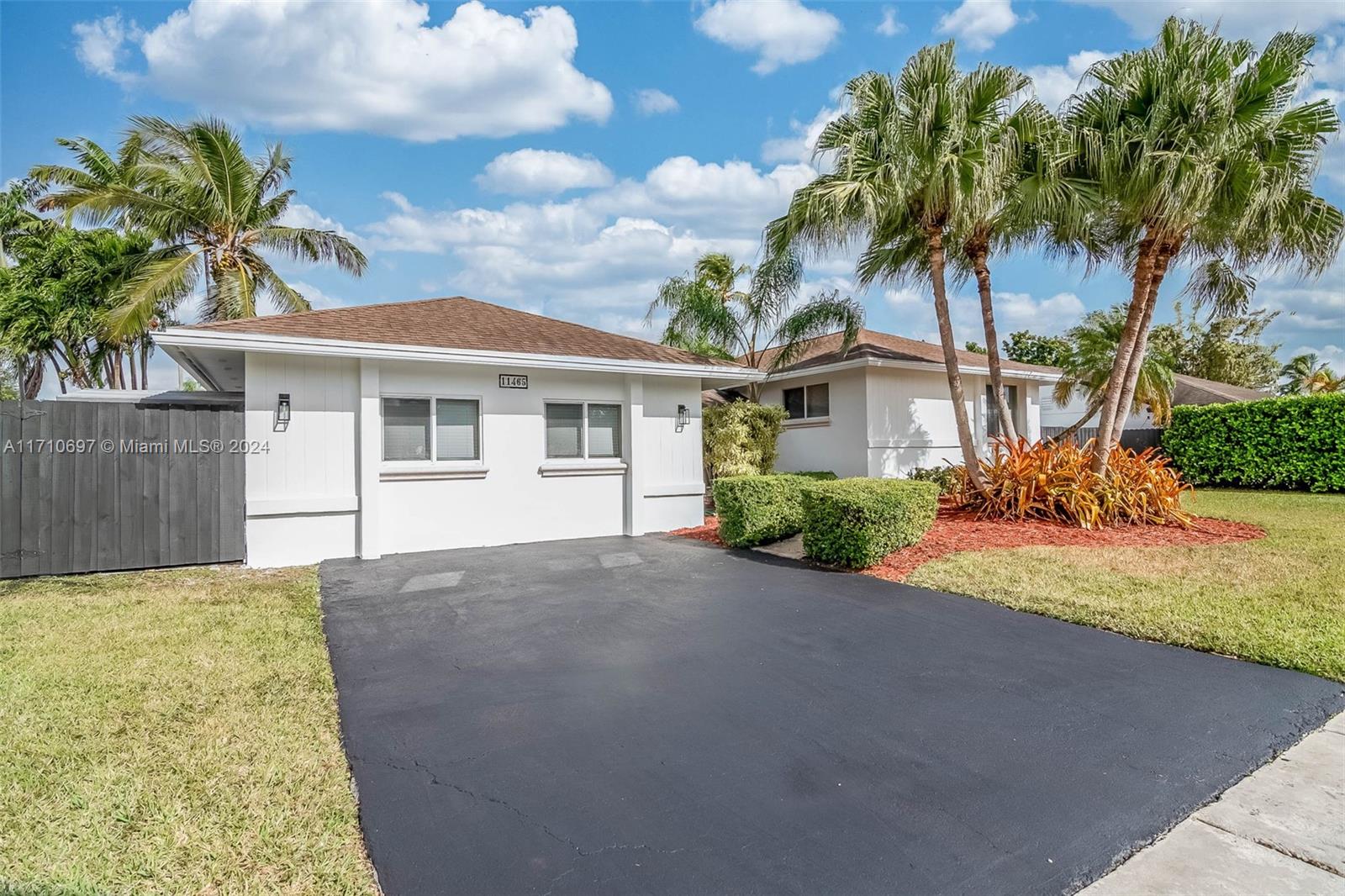 GLEN COVE SEC 2 - Residential Lease