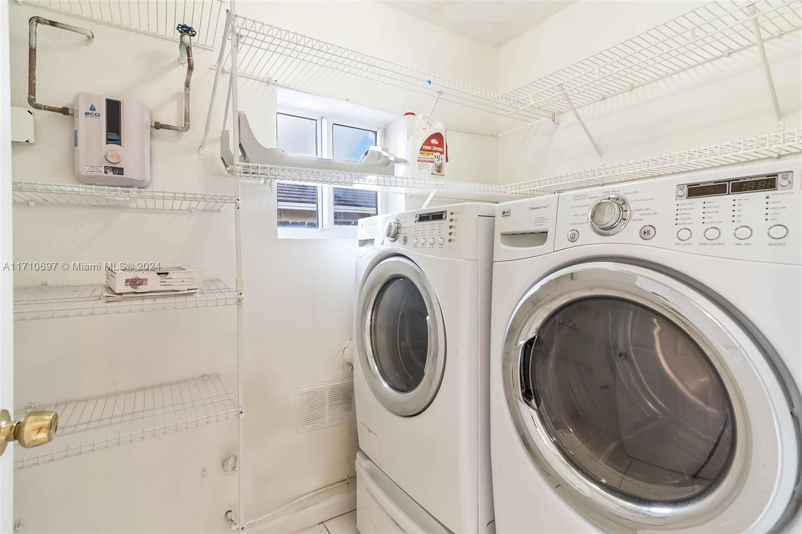 GLEN COVE SEC 2 - Residential Lease