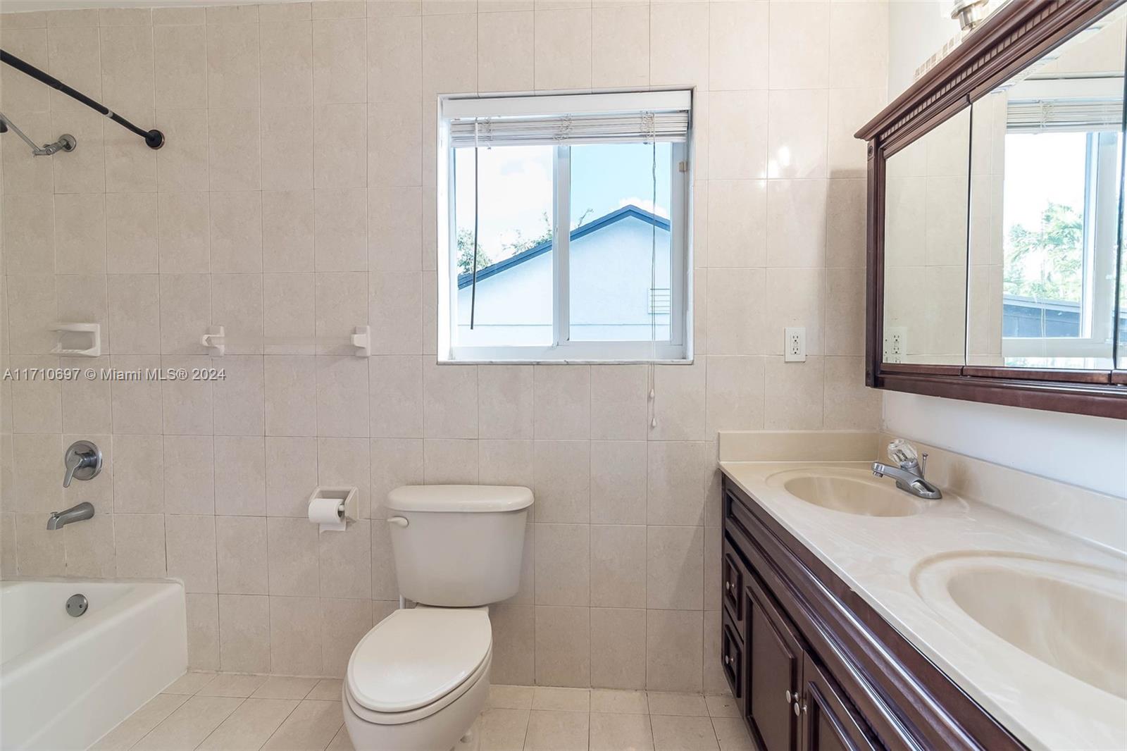 GLEN COVE SEC 2 - Residential Lease