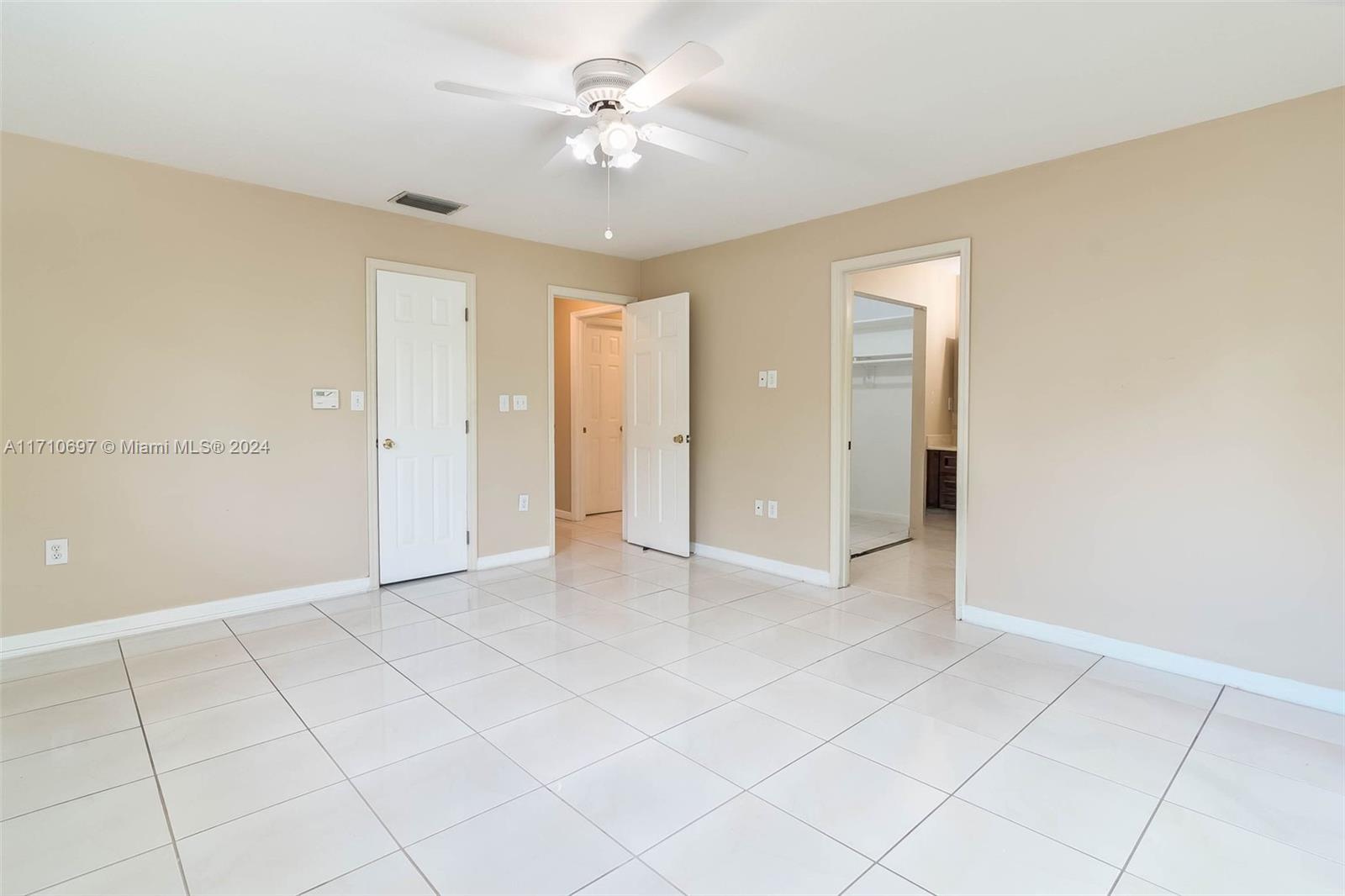 GLEN COVE SEC 2 - Residential Lease