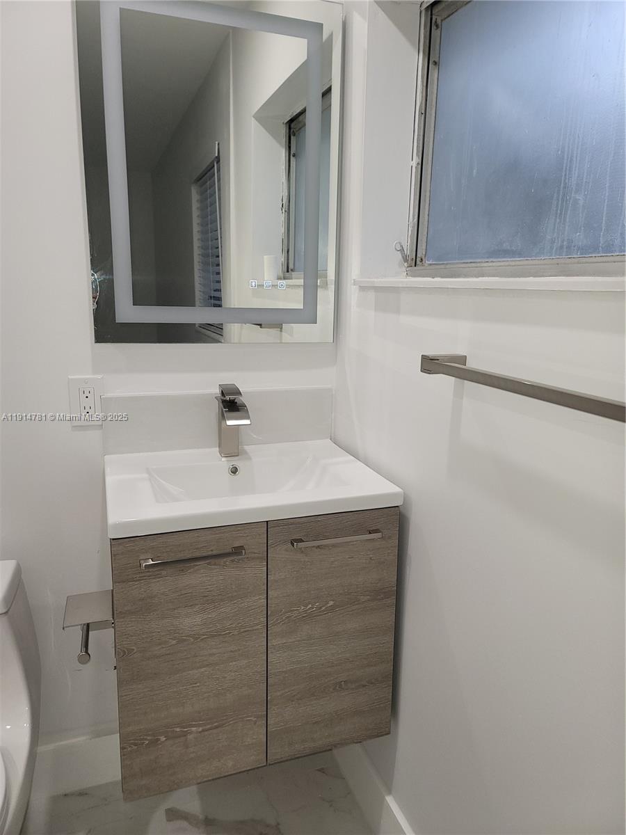 WESTWOOD ESTATES - Residential Lease