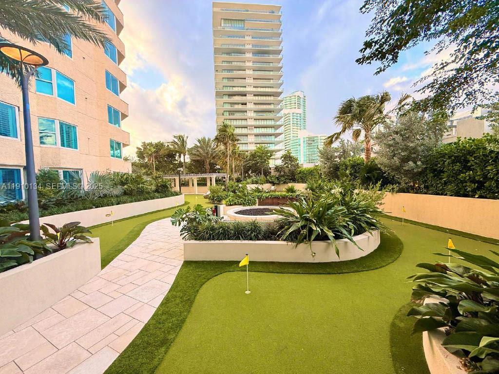 SOUTH POINTE TOWERS CONDO - Residential