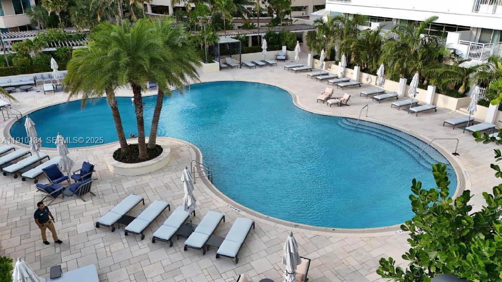 SOUTH POINTE TOWERS CONDO - Residential