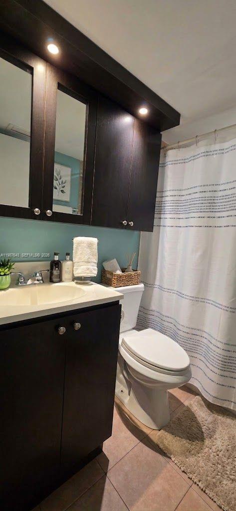 HALF MOON TOWERS CONDO - Residential