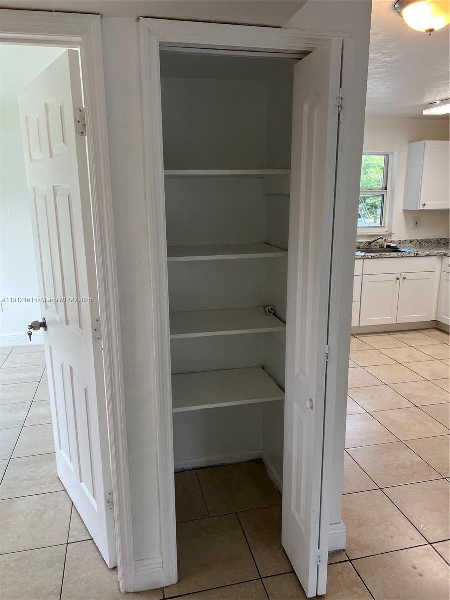 HIGH SCHOOL PK TRACK - Residential Lease