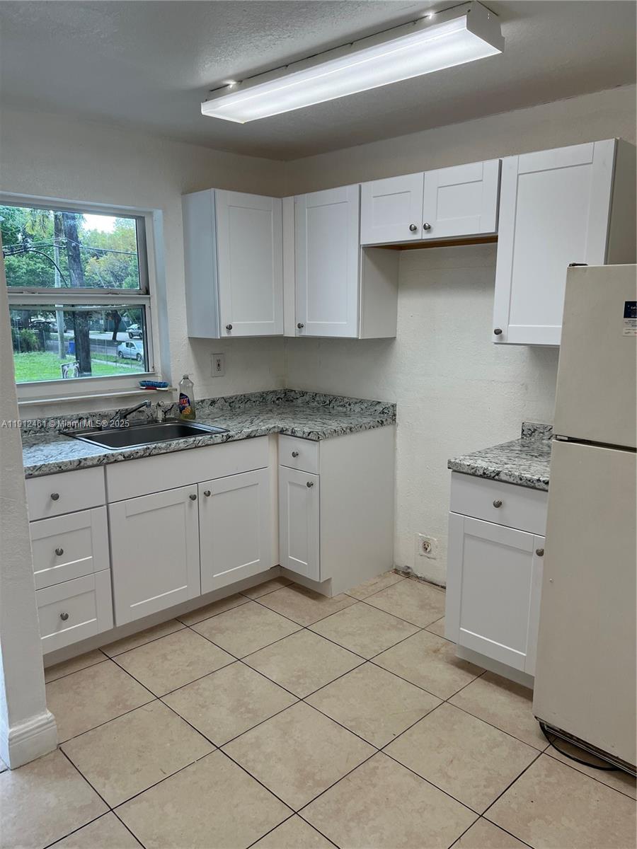 HIGH SCHOOL PK TRACK - Residential Lease