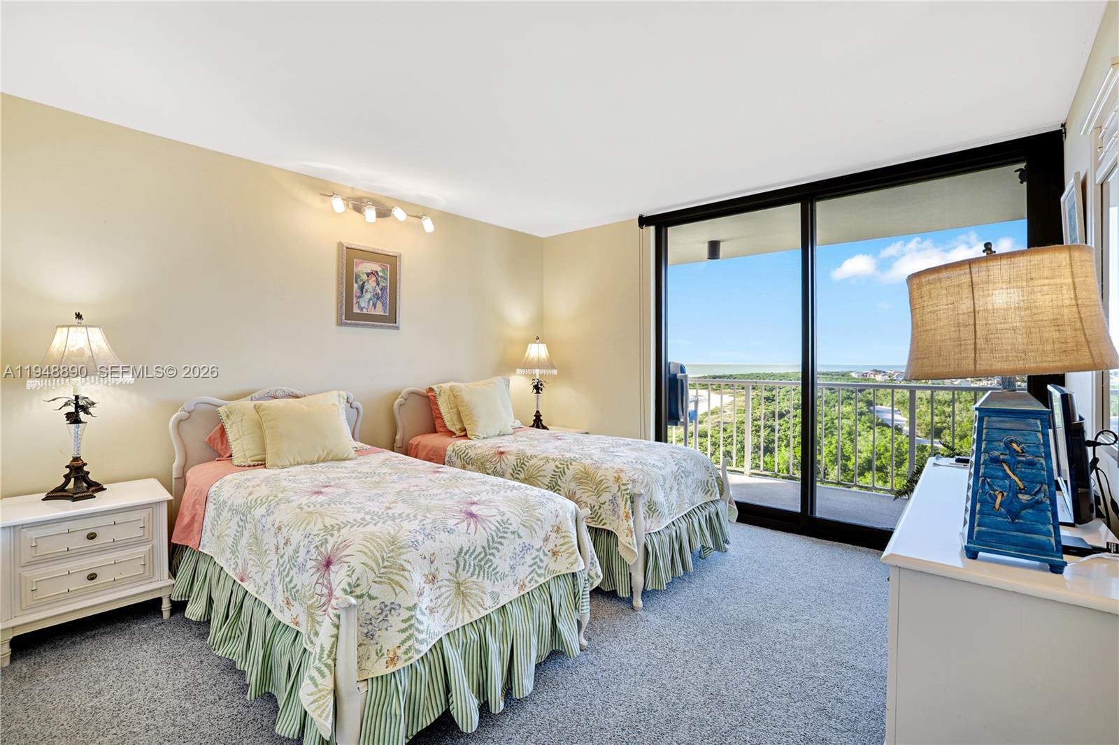 MARCO BEACH - Residential