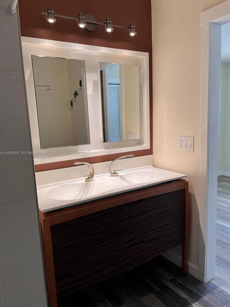 OSLO PARK UNIT NO 2 - Residential