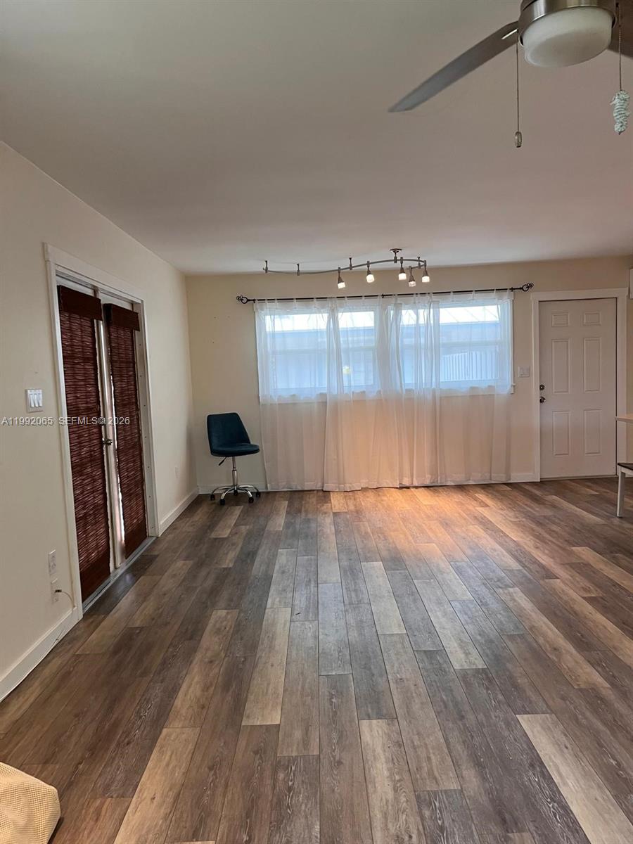 OSLO PARK UNIT NO 2 - Residential