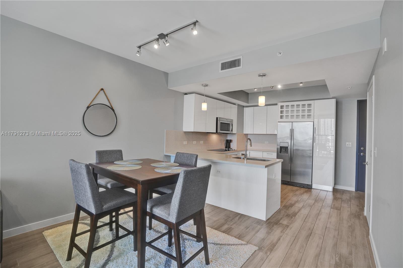 999 SW 1st Ave 1710