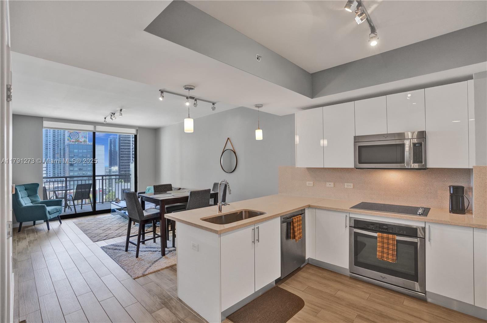 999 SW 1st Ave 1710