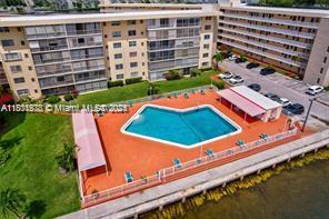POINT EAST SEC II CONDO - Residential