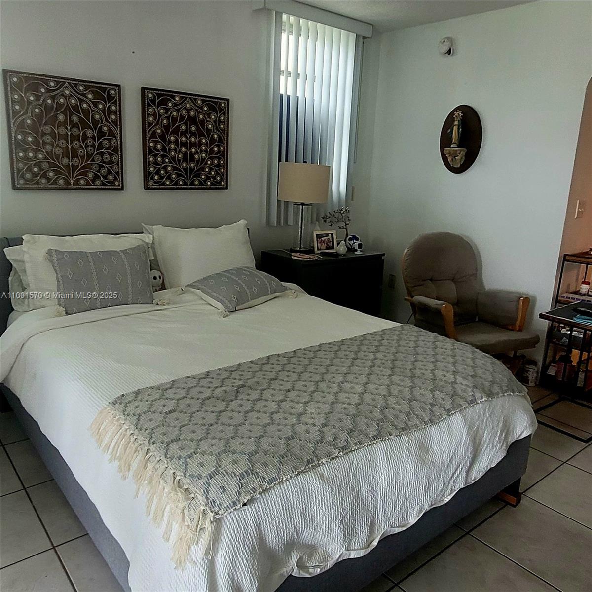 POINT EAST SEC II CONDO - Residential