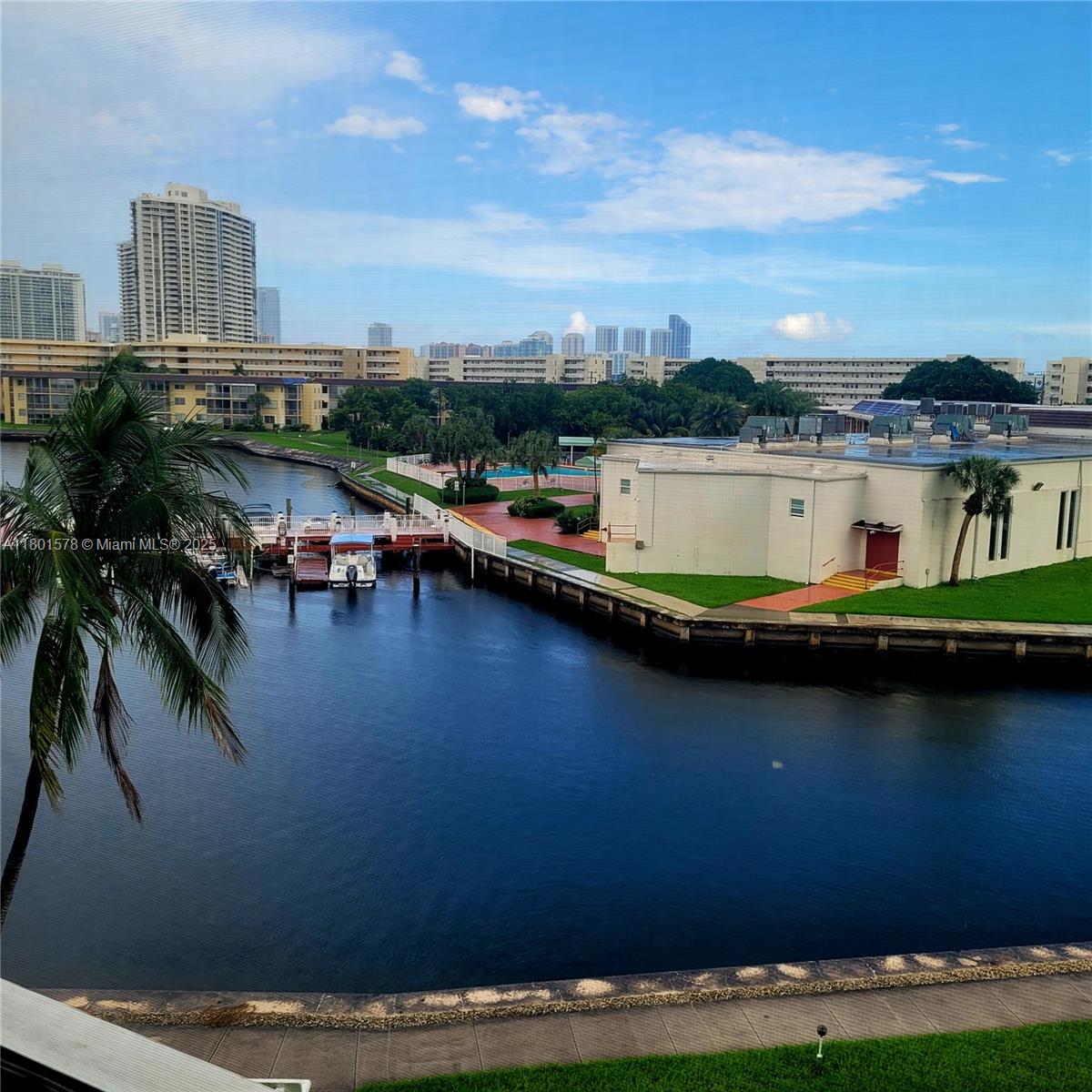 POINT EAST SEC II CONDO - Residential