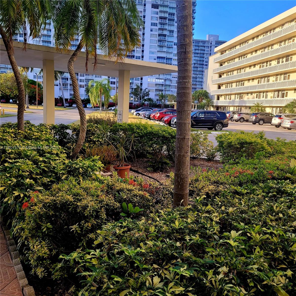 POINT EAST SEC II CONDO - Residential