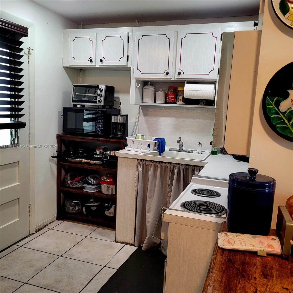POINT EAST SEC II CONDO - Residential