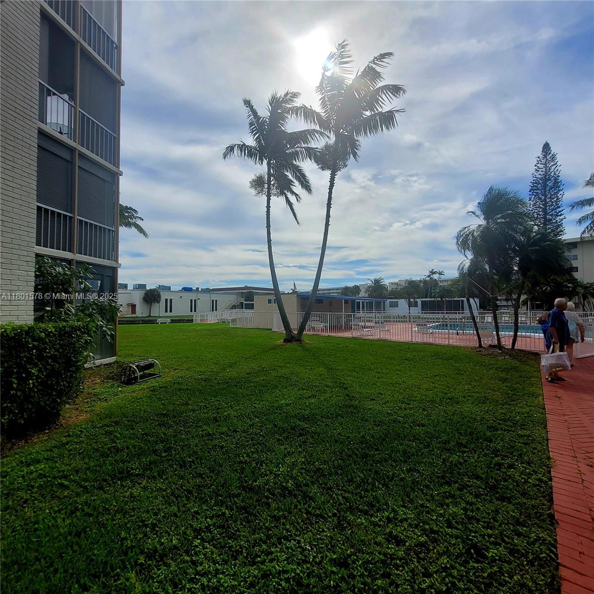 POINT EAST SEC II CONDO - Residential