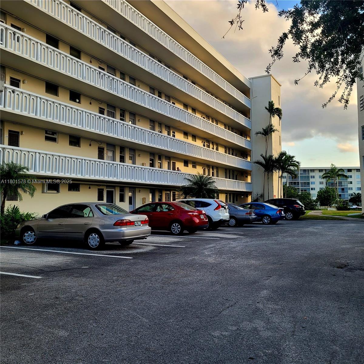 POINT EAST SEC II CONDO - Residential