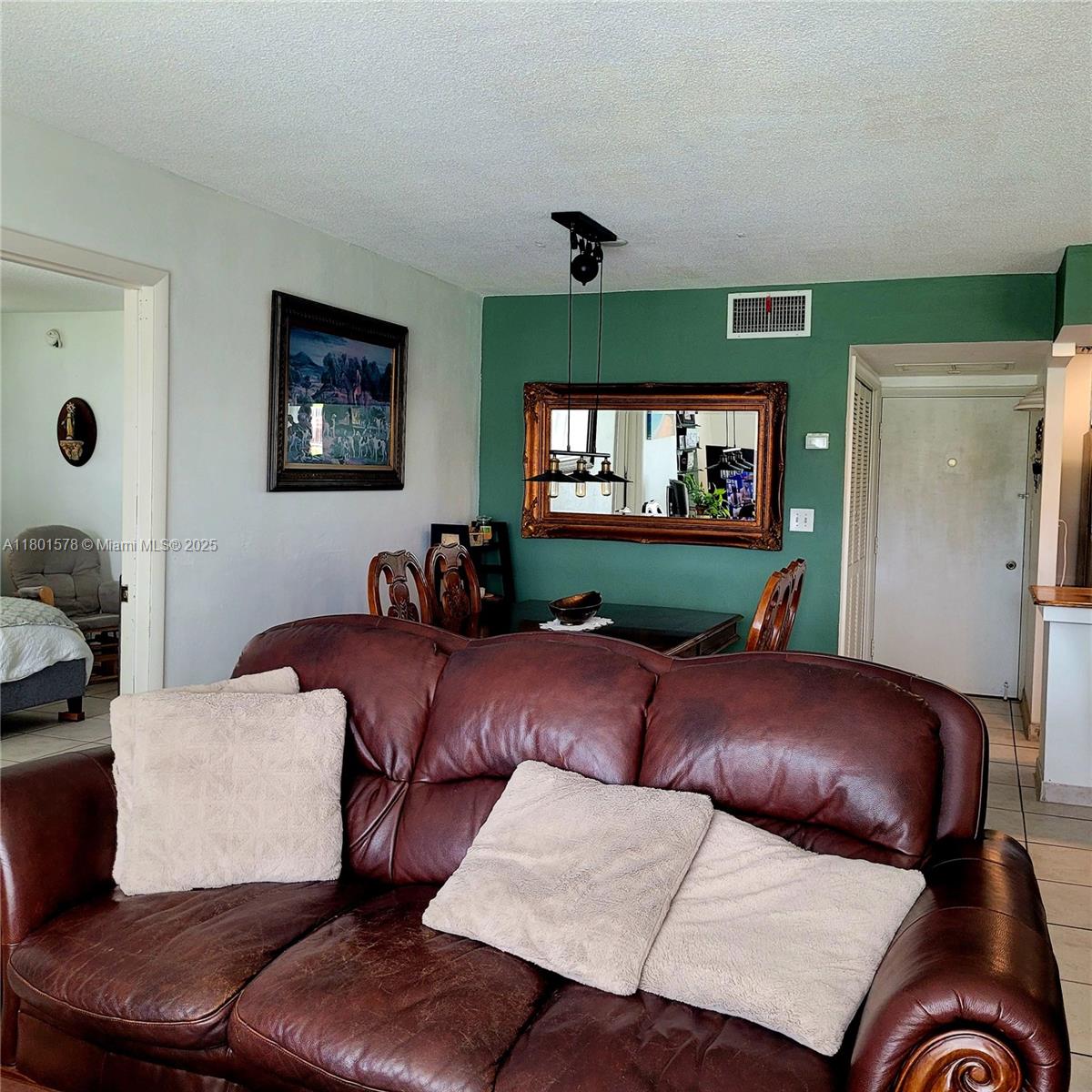 2859 Leonard Dr G106