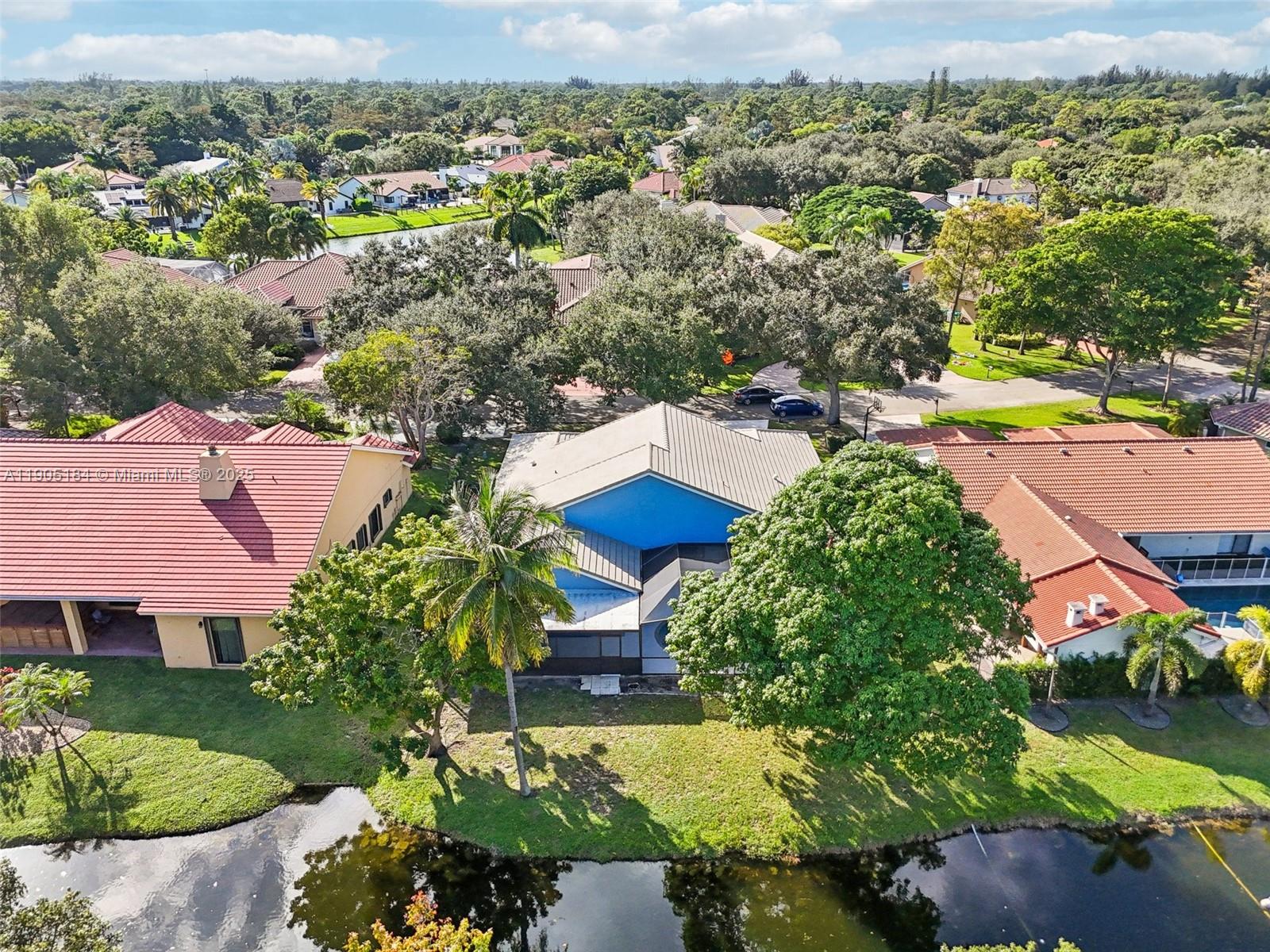 COUNTRYS POINT - Residential