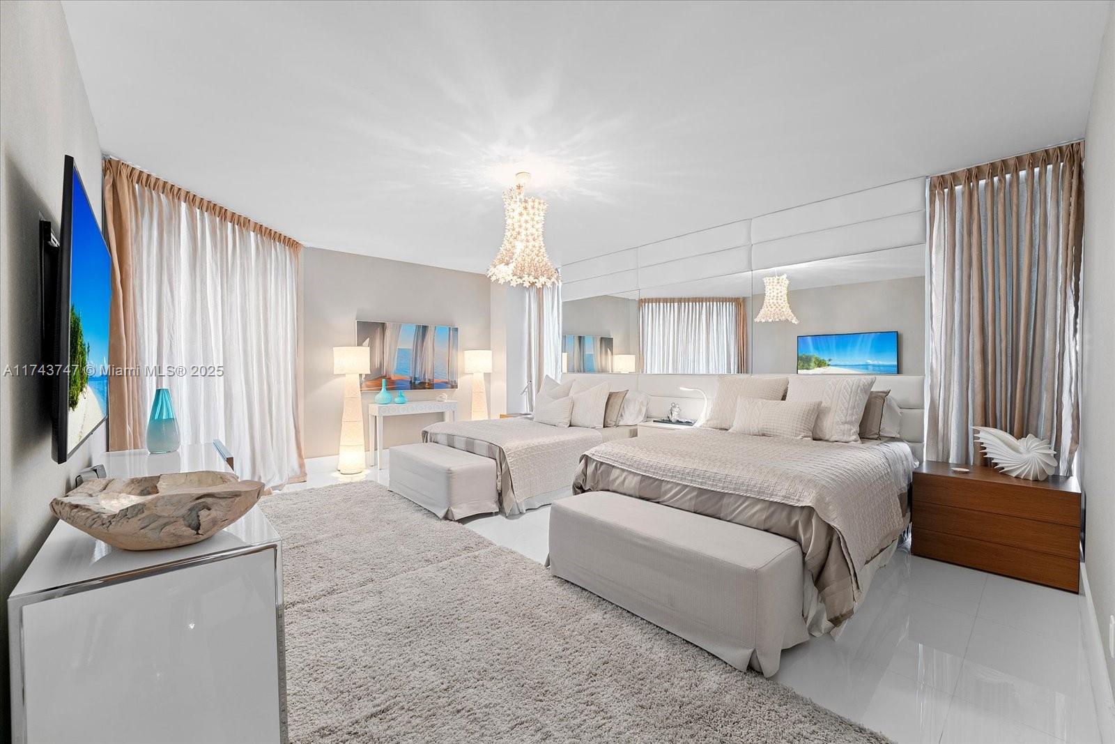 2711 HOLLYWOOD BEACH COND - Residential