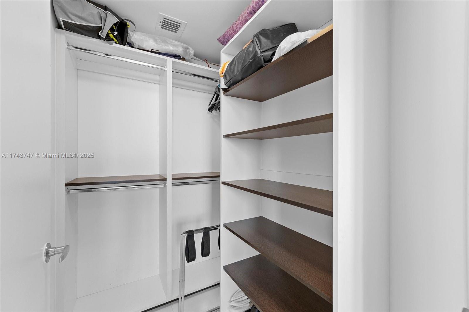 2711 HOLLYWOOD BEACH COND - Residential