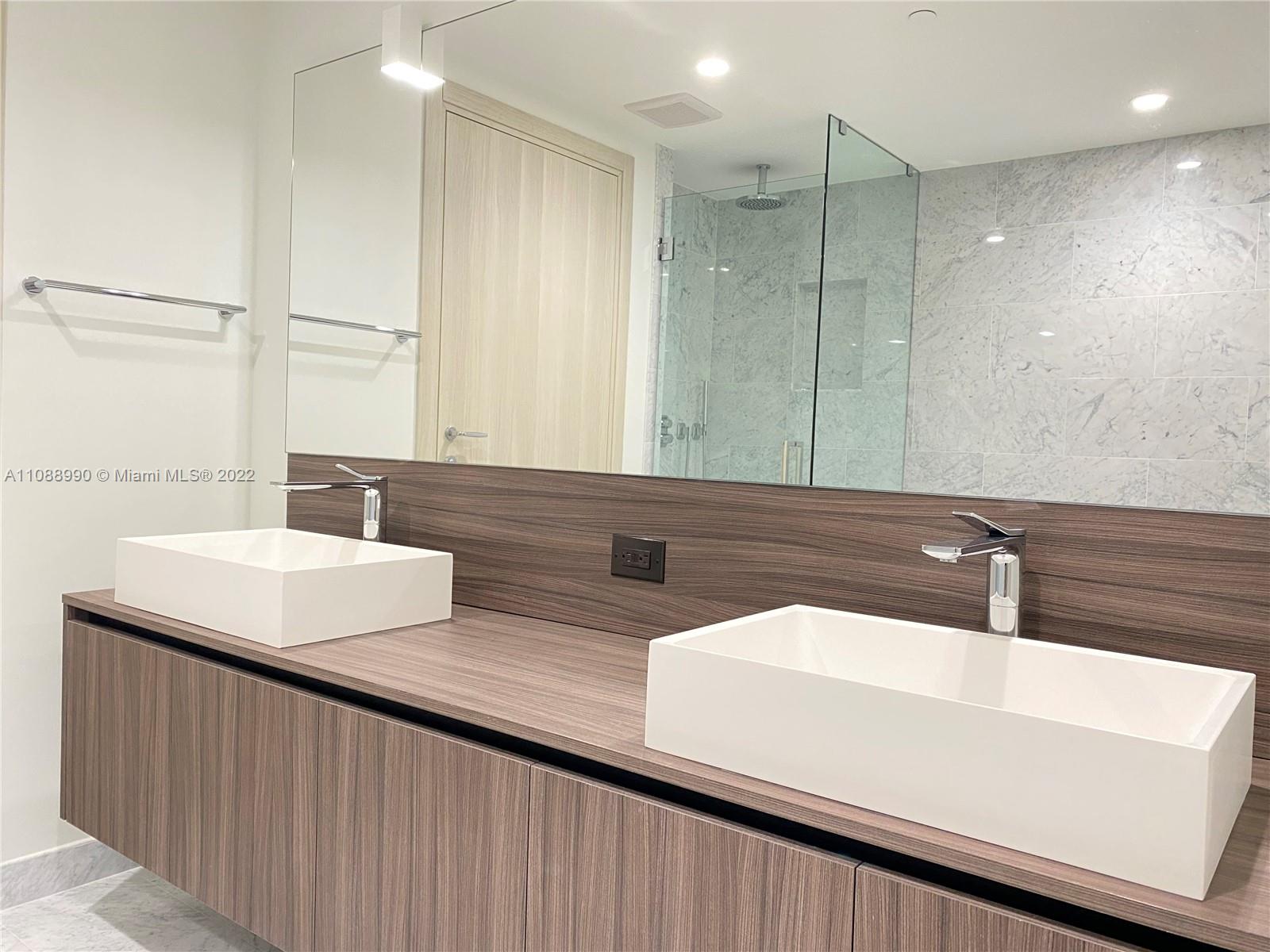 Brickell Flatiron - Residential