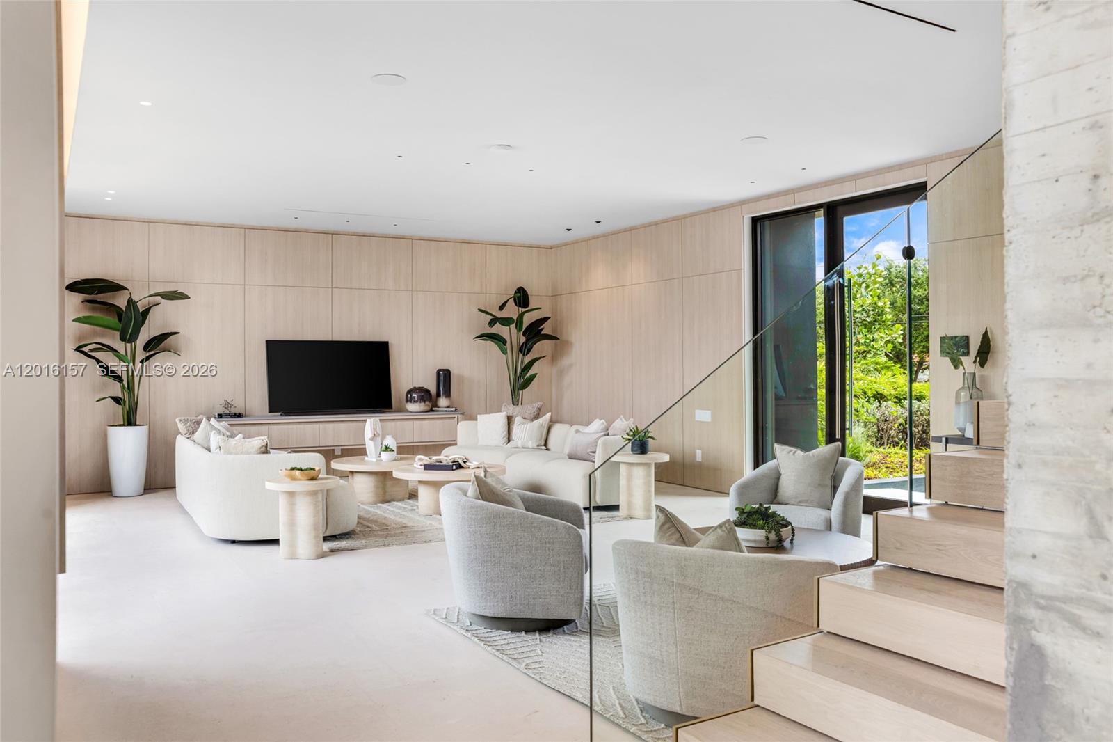 NAUTILUS EXTENSION 4TH - Residential