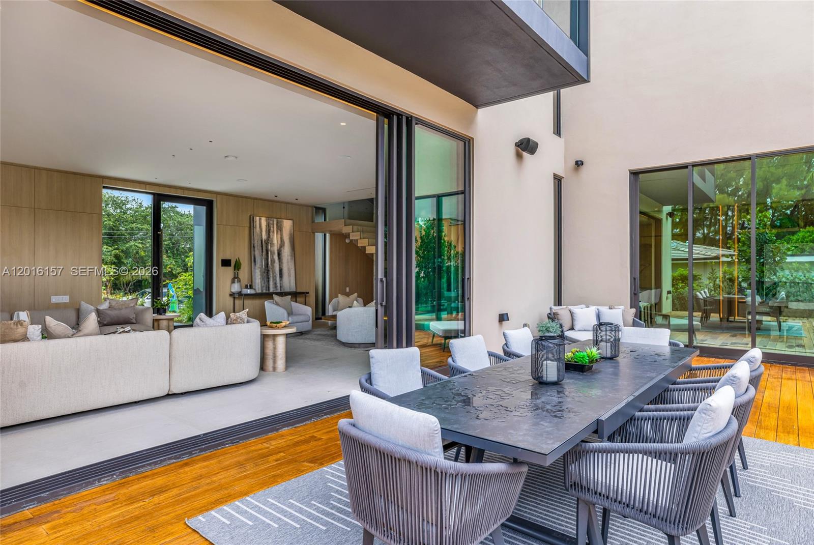 NAUTILUS EXTENSION 4TH - Residential
