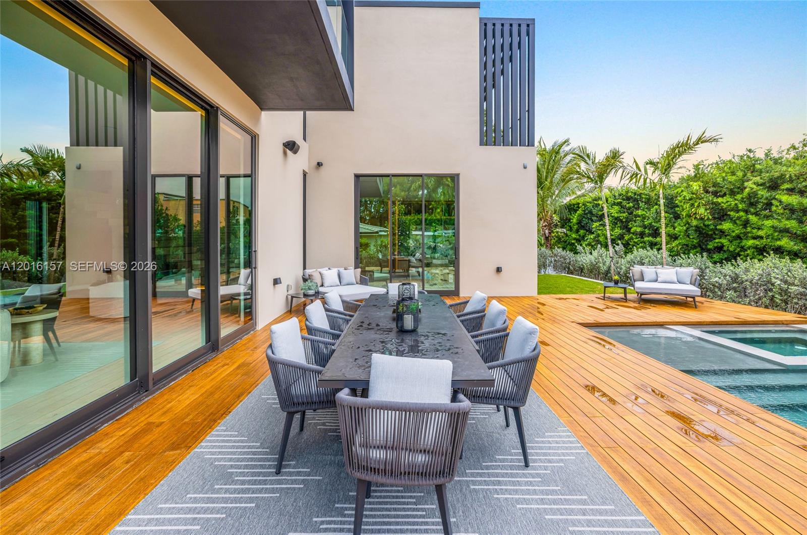 NAUTILUS EXTENSION 4TH - Residential