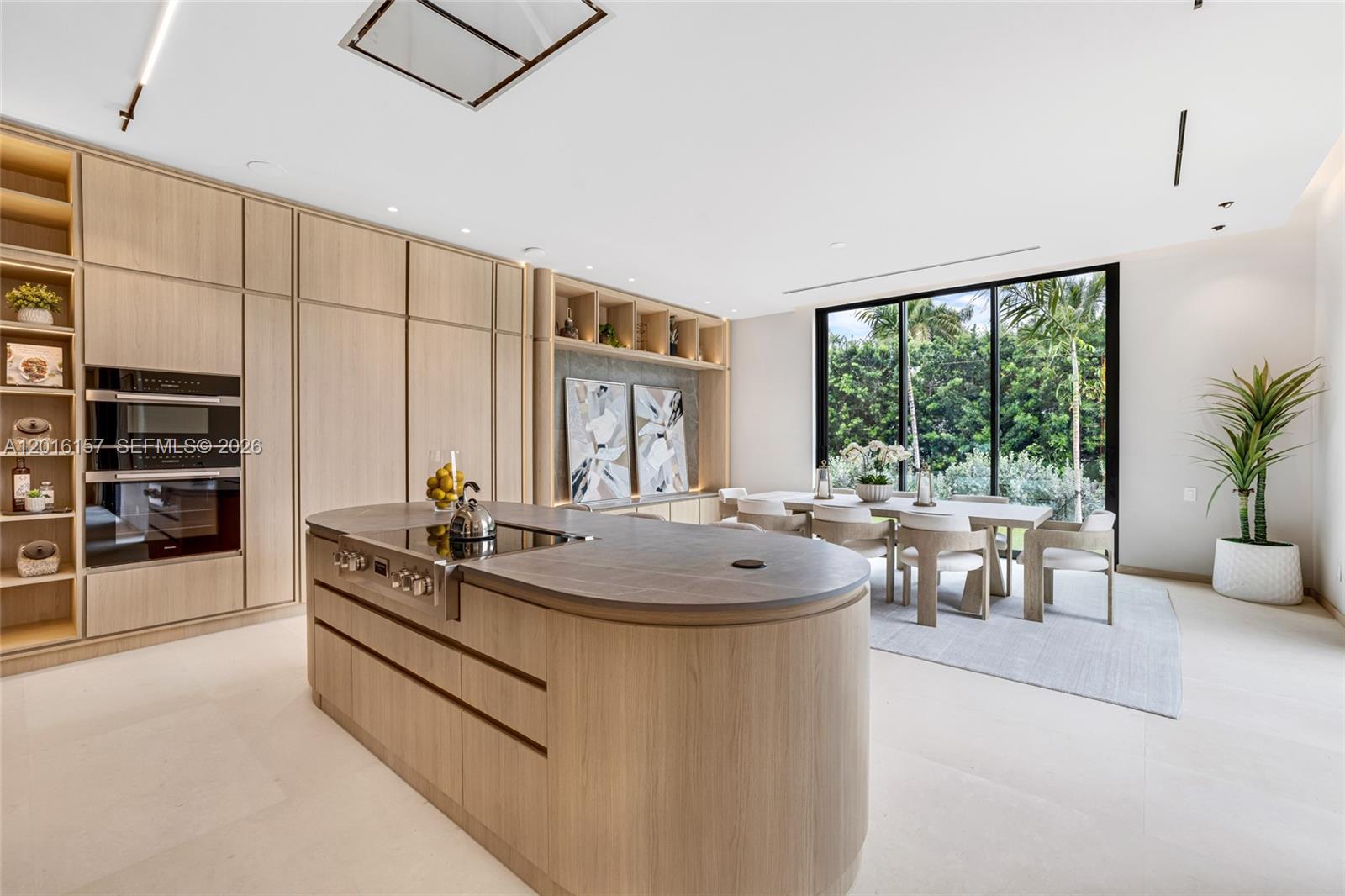 NAUTILUS EXTENSION 4TH - Residential
