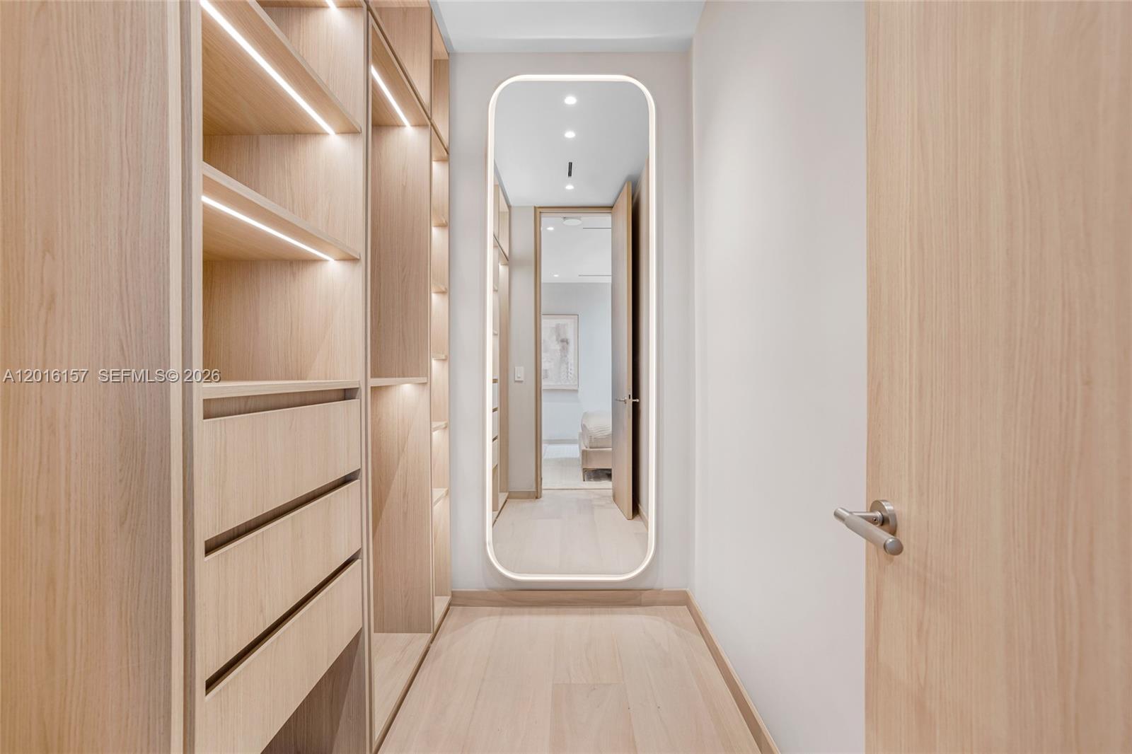 NAUTILUS EXTENSION 4TH - Residential