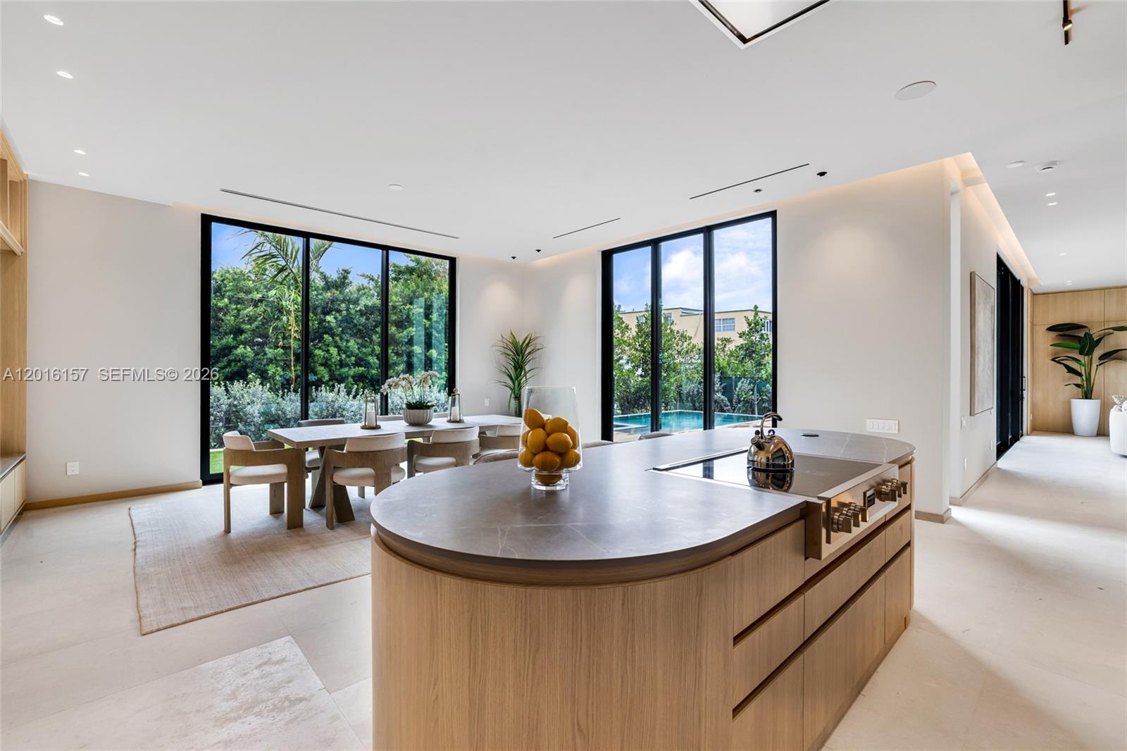 NAUTILUS EXTENSION 4TH - Residential