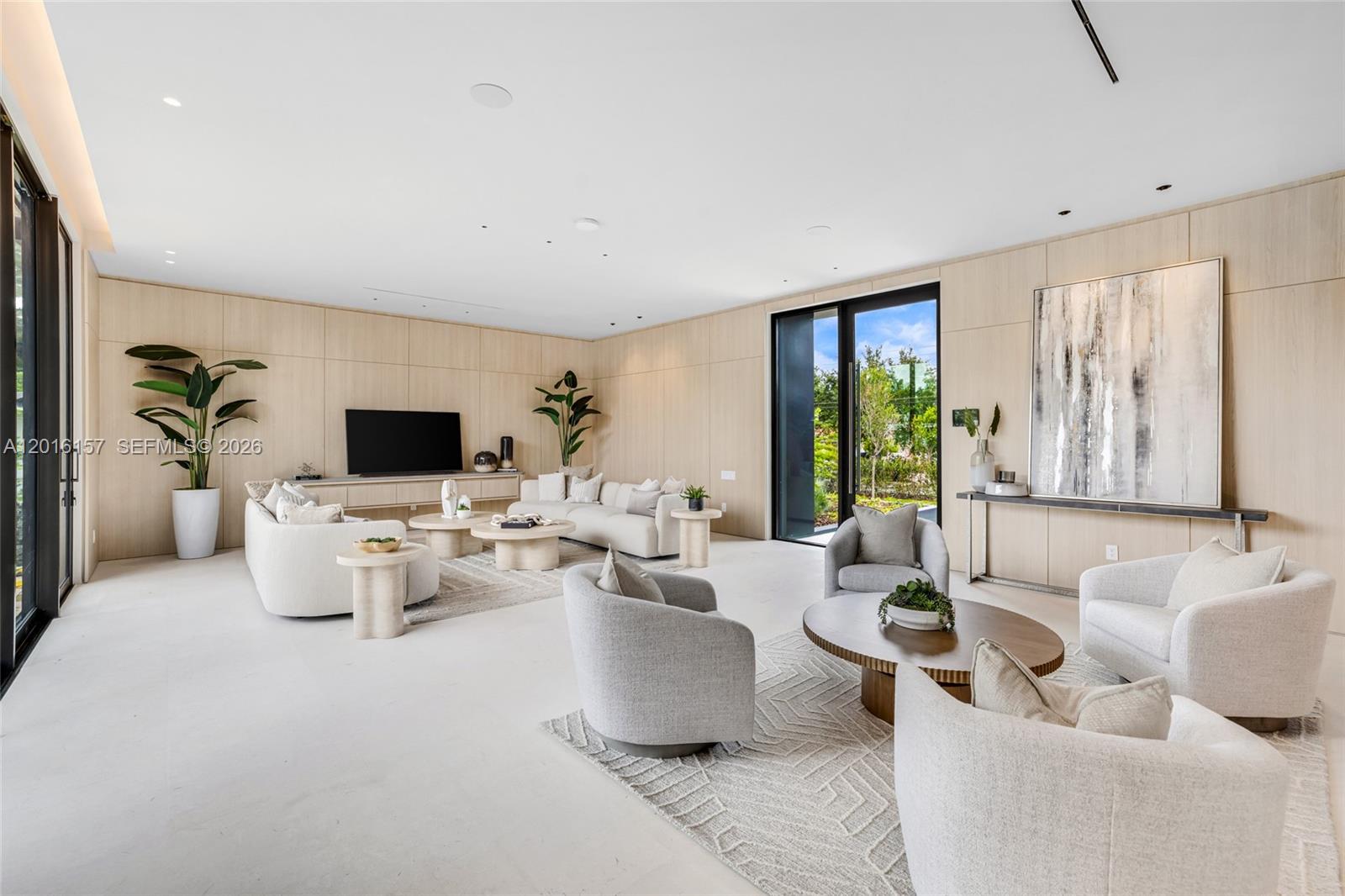 NAUTILUS EXTENSION 4TH - Residential