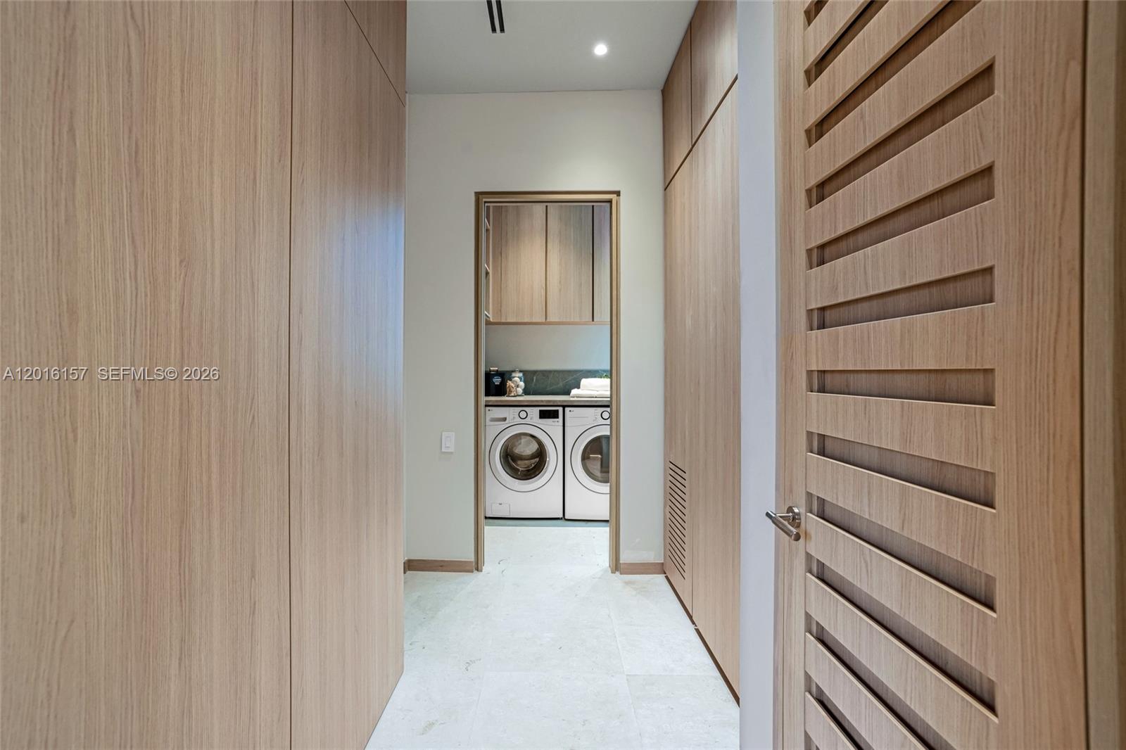 NAUTILUS EXTENSION 4TH - Residential