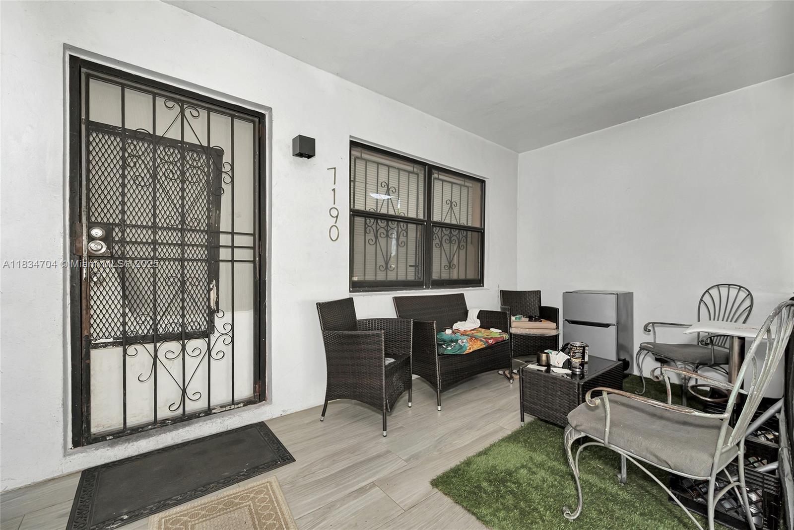 PARA VILLA HEIGHTS - Residential